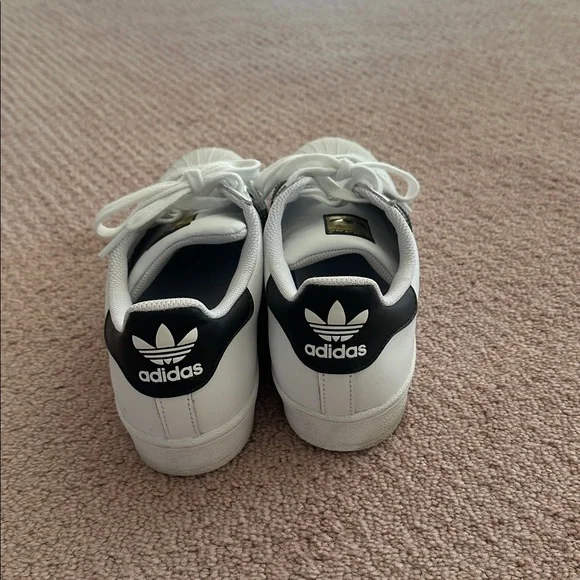 Adidas White and Black Sneakers for women size 9 - Picture 4 of 7